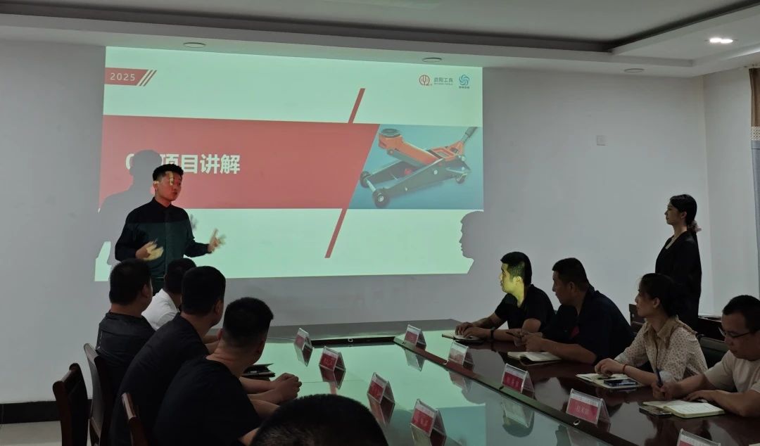 人才发展2.jpg 人才发展2.jpg