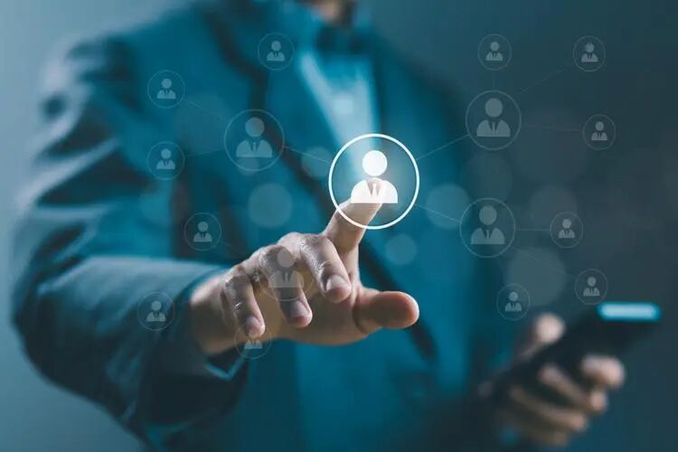 工业4.0的劳动力革命:AI如何重构制造业人力资源管理(图4) 工业4.0的劳动力革命:AI如何重构制造业人力资源管理(图4)