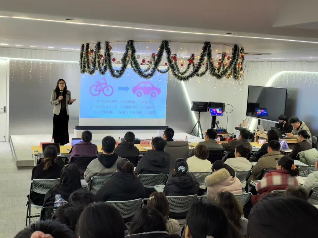 聚恒力·凝同心·赢新程 | 新易咨询&恒赢饰品2026年度项目正式启航(图2) 聚恒力·凝同心·赢新程 | 新易咨询&恒赢饰品2026年度项目正式启航(图2)